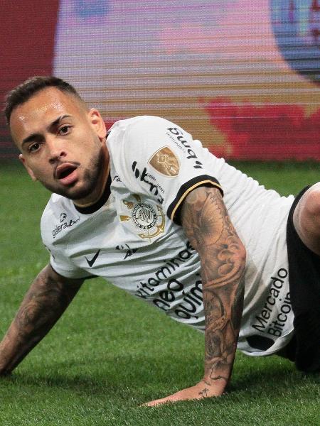 Maycon, do Corinthians, em jogo contra o Flamengo pela Libertadores - PETER LEONE/O FOTOGRÁFICO/ESTADÃO CONTEÚDO