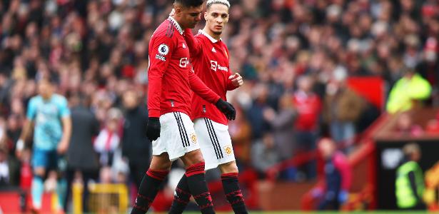 Casemiro é expulso, Manchester United sofre e amarga empate com o