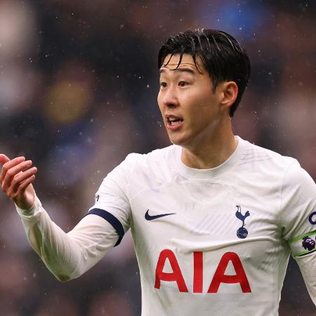 Son Heung-min, atacante do Tottenham, em partida pelo Campeonato Inglês