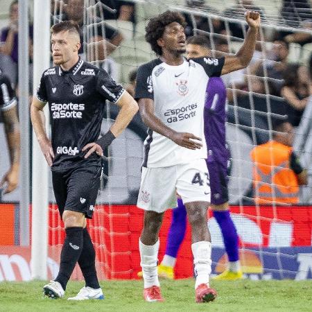 Talles Magno celebra gol do Corinthians sobre o Ceará em duelo do Brasileirão