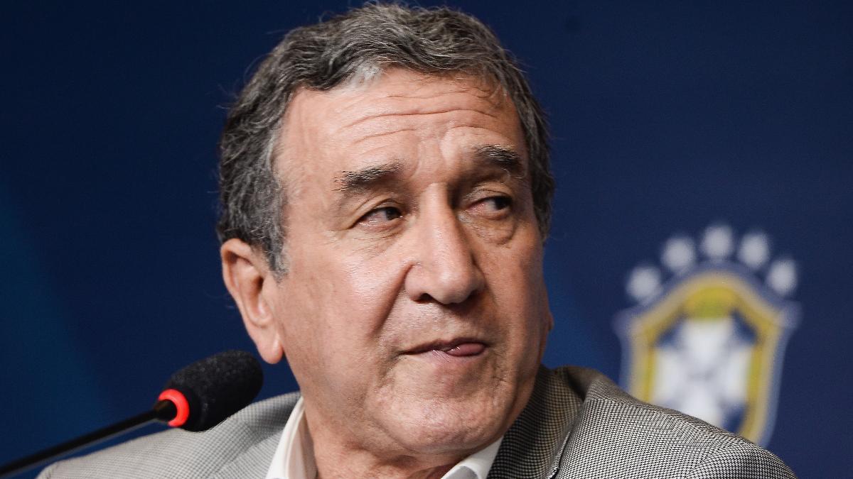 Parreira apresenta 'melhora global' e pode deixar UTI até o final da semana