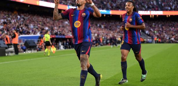 Gabriel Jesus comemorando gol contra o Getafe, pelo Campeonato Espanhol