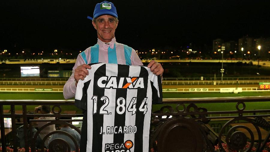 Botafogo presta homenagem a Jorge Ricardo no Jockey Club Brasileiro - Vitor Silva/SSPress/Botafogo