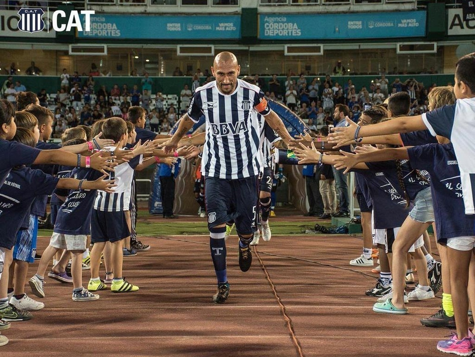 Não é só no Morumbi: Talleres limpa vestiários desde 2016 - 15/02