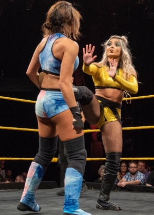 Taynara Conti durante sua apresentação no WWE - Divulgação / Site oficial do WWE - Divulgação / Site oficial do WWE