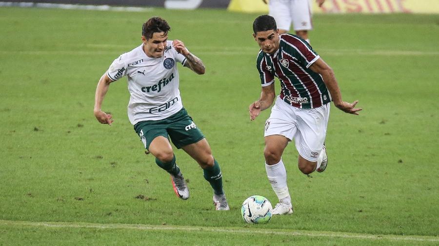 Michel Araújo entrou bem no Fluminense e colocou pulga atrás da orelha de Odair Hellmann - Lucas Merçon/Fluminense FC