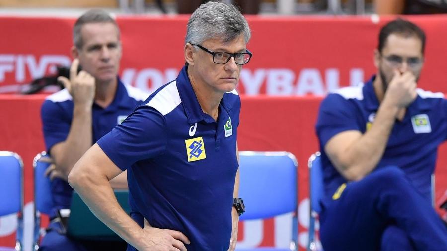 Renan Dal Zotto, técnico da seleção masculina de vôlei, está internado com covid-19 - Divulgação/FIVB