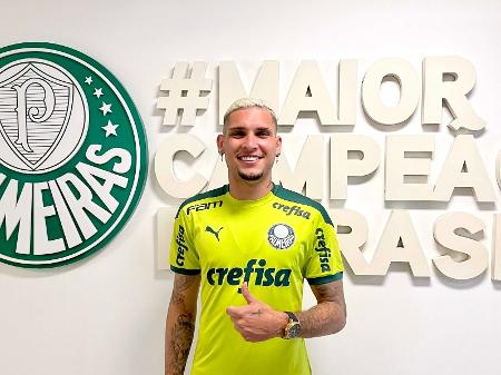 Rafael Navarro recebe elogios da joia Endrick