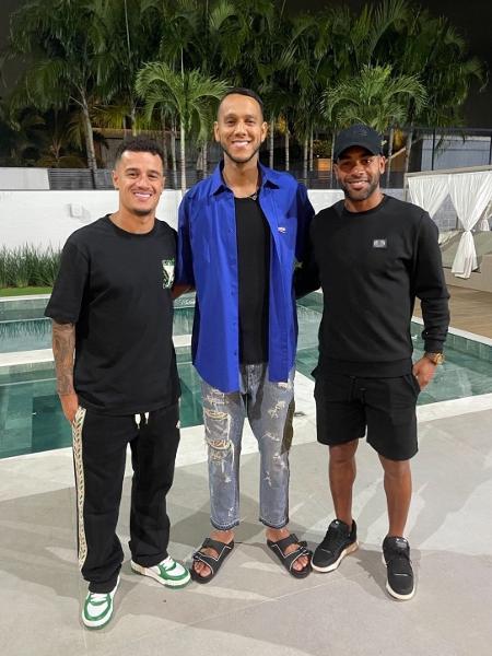 Philippe Coutinho, Souza e Alex Teixeira já estão acertados para retornar ao Vasco - Reprodução / Instagram (@souza_5)