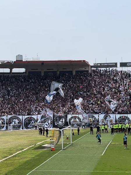 Cerca de dez mil torcedores do Vasco estiveram presentes em treino de véspera da decisão contra Atlético-MG