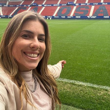 Yara Fantoni em visita ao Estádio do Osasuna Yara Fantoni em visita ao Estádio do Osasuna