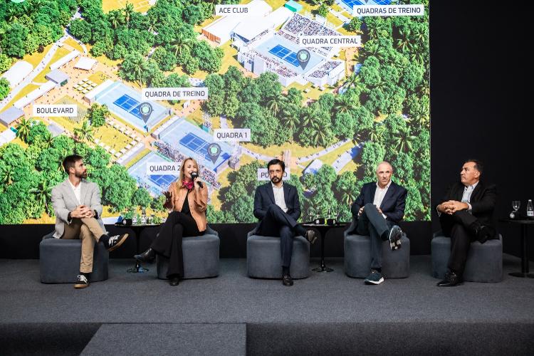 Da esquerda para direita: Lui Carvalho, Marcia Casz, Ricardo Nunes, Alan Adler e Ricardo Acioly no lançamento do SP Open