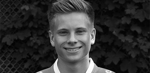 Niklas Feierabend tinha 19 anos e morreu em um trágico acidente de carro - Divulgação/Hannover