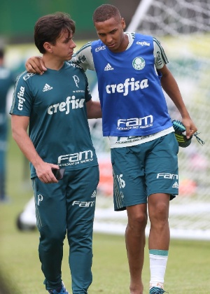 Deyverson torceu o pé durante o treino - Cesar Greco/Ag. Palmeiras/Divulgação