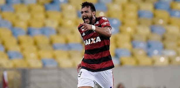 Henrique Dourado comemora gol do Flamengo - Thiago Ribeiro/AGIF - Thiago Ribeiro/AGIF