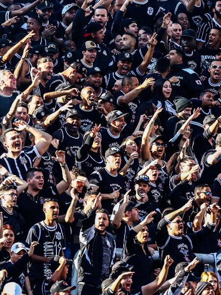 Torcida do Corinthians lota a Neo Química Arena para o clássico contra o São Paulo - Marcello Zambrana/AGIF