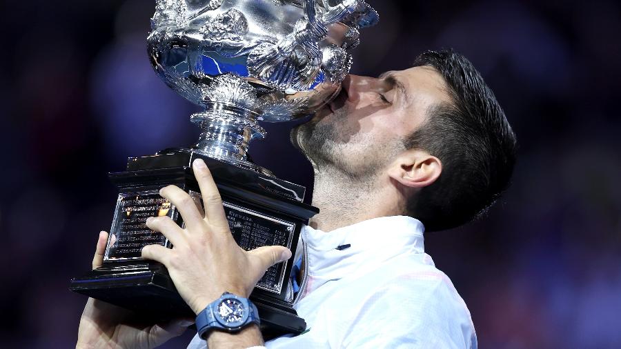 Novak Djokovic: É inacreditável ganhar dois jogos e ainda ter de esperar