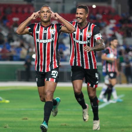 Juan comemora gol em Águia x São Paulo, partida da 3ª fase da Copa do Brasil