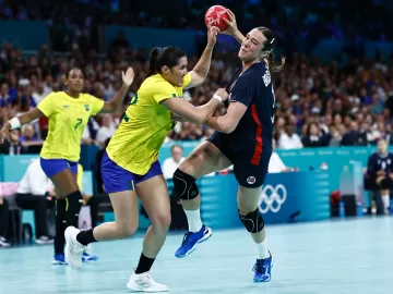 Brasil sofre com a eficiência da Noruega e cai nas quartas do handebol