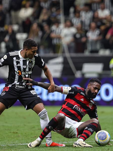 Gerson, do Flamengo, em jogo contra o Atlético-MG pelo Brasileirão 2024