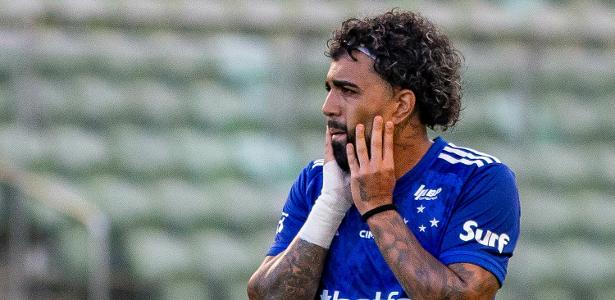 COMEÇO DO FIM? Gabigol perde espaço no Cruzeiro após contratação badalada