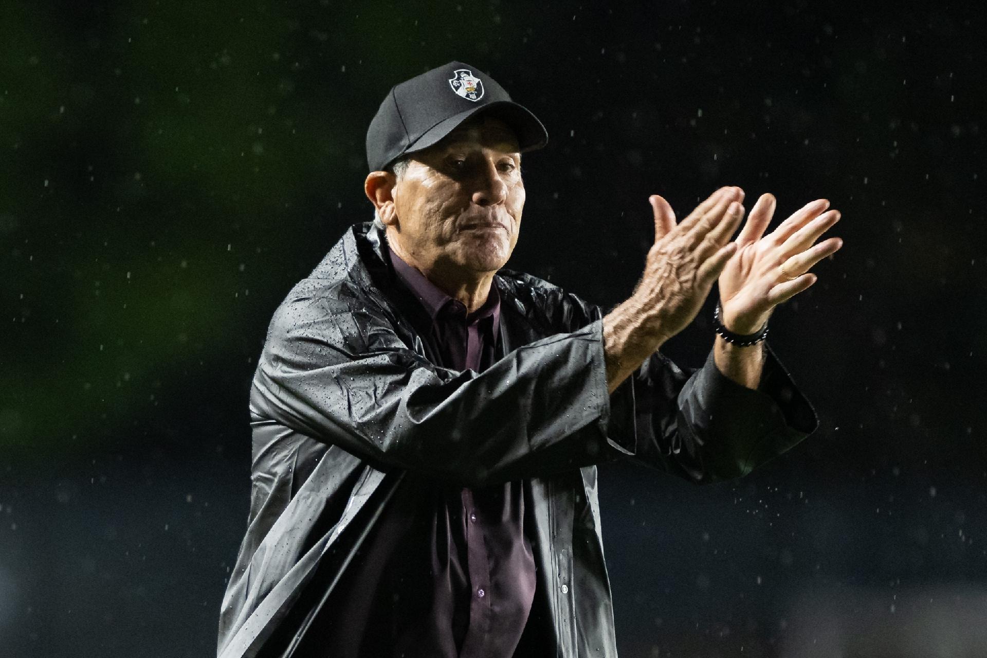 Renato Gaúcho, técnico do Vasco, celebra durante vitória sobre o Palmeiras, no Brasileirão - undefined