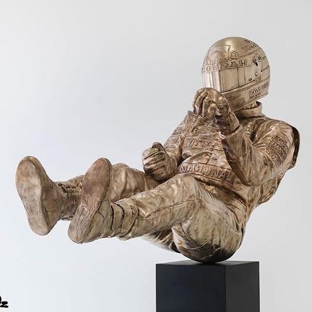Estátua Ayrton Senna bronze - Divulgação/Paul Oz