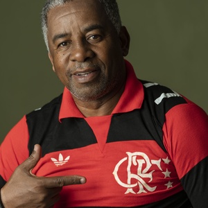 Ídolo diz que Fla atual pode desbancar sua geração: trabalhar pelo tri