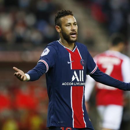 Neymar reclama durante a partida entre PSG e Reims pelo Campeonato Francês - Pascal Rossignol/Reuters