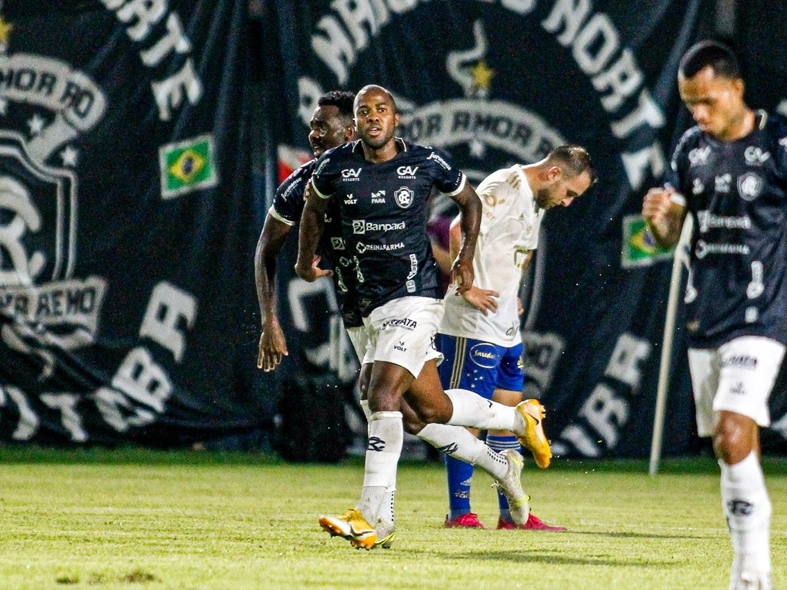 Vitória na porta do Z4: veja classificação da Série B após jogos desta sexta