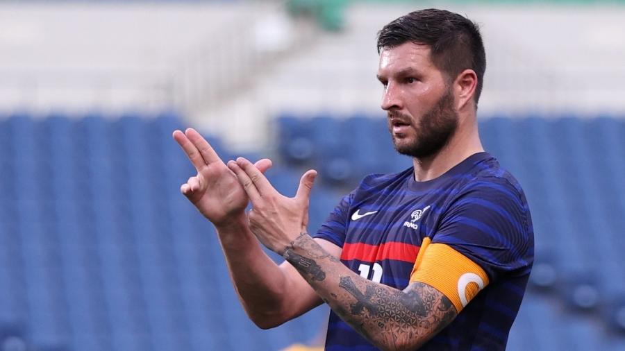 Gignac, atacante da França, comemora gol marcado contra a África do Sul - Molly Darlington/Reuters
