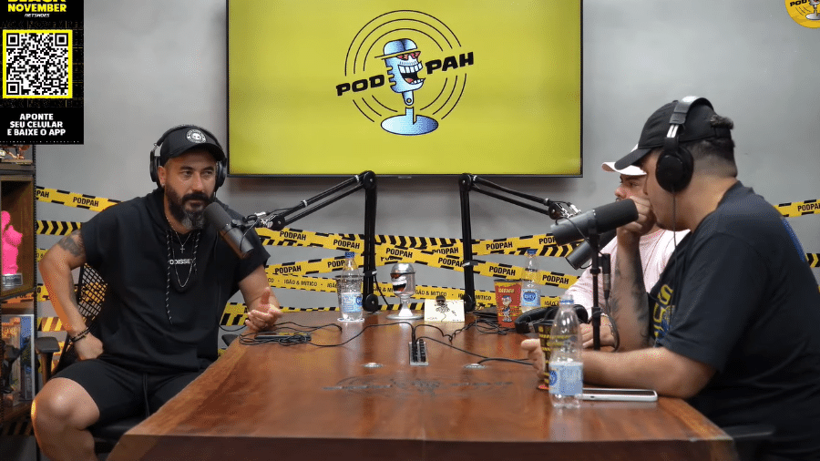 Douglas em entrevista para o podcast PodPah - Transmissão
