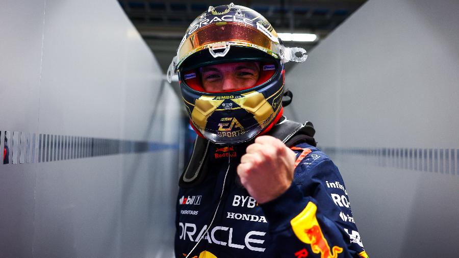 Max Verstappen comemora a pole para o GP São Paulo, em Interlagos