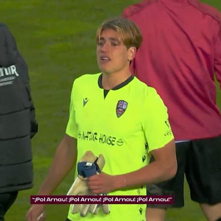 Pol Arnau, do UD Logroñés, comemora classificação na Copa do Rei após defender pênalti - Reprodução/X/@rfef