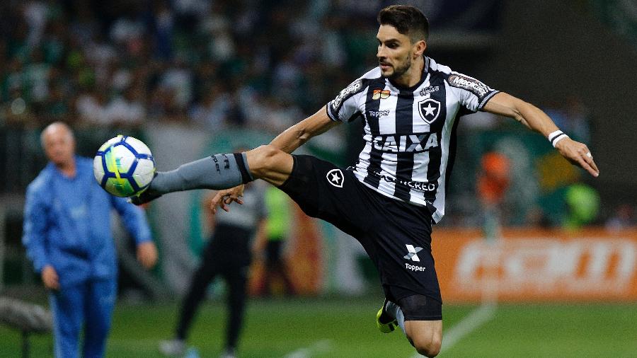 O contrato do atacante Rodrigo Pimpão com o Botafogo termina em dezembro deste ano - Daniel Vorley/AGIF