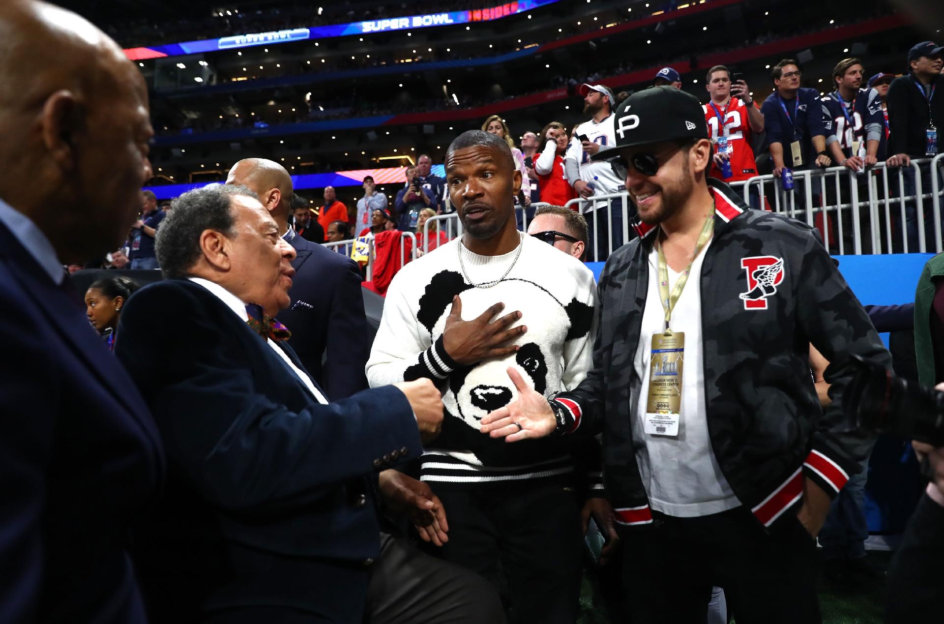 Ator Jamie Foxx foi ao jogo entre New England Patriots e Los Angeles Rams em Atlanta - Maddie Meyer/Getty Images/AFP