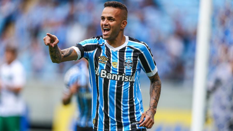 Luan comemora gol do Grêmio contra o Avenida - LUCAS UEBEL/GREMIO FBPA