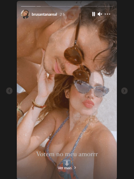 Raphael Veiga e Bruna Santana curtem dia na praia - Reprodução/Instagram