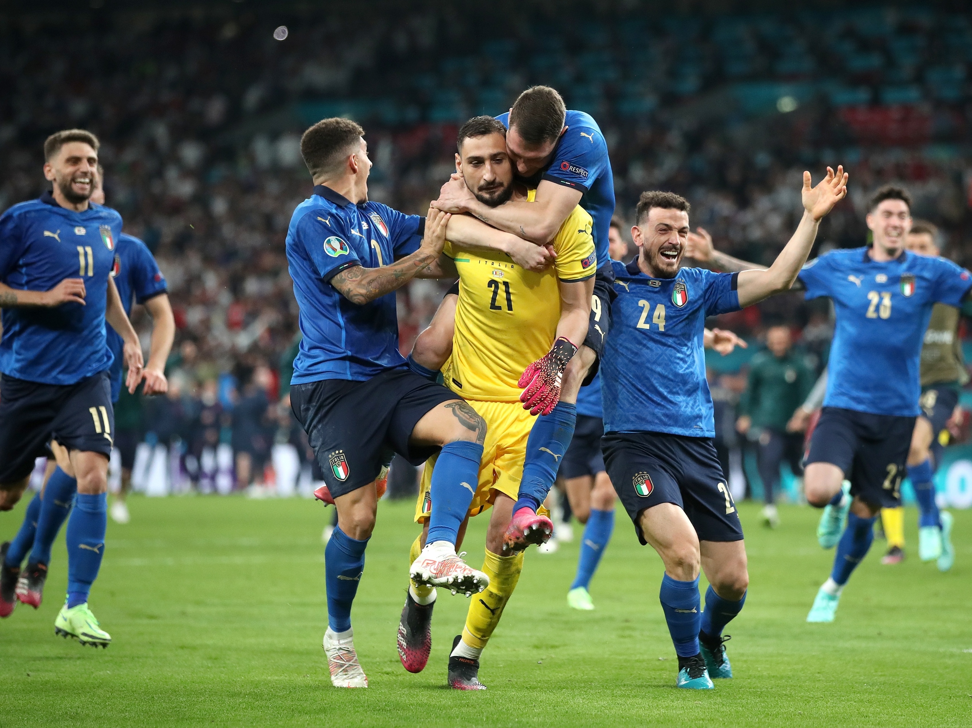 Em “final“, Itália garante vaga na Eurocopa após empate com a