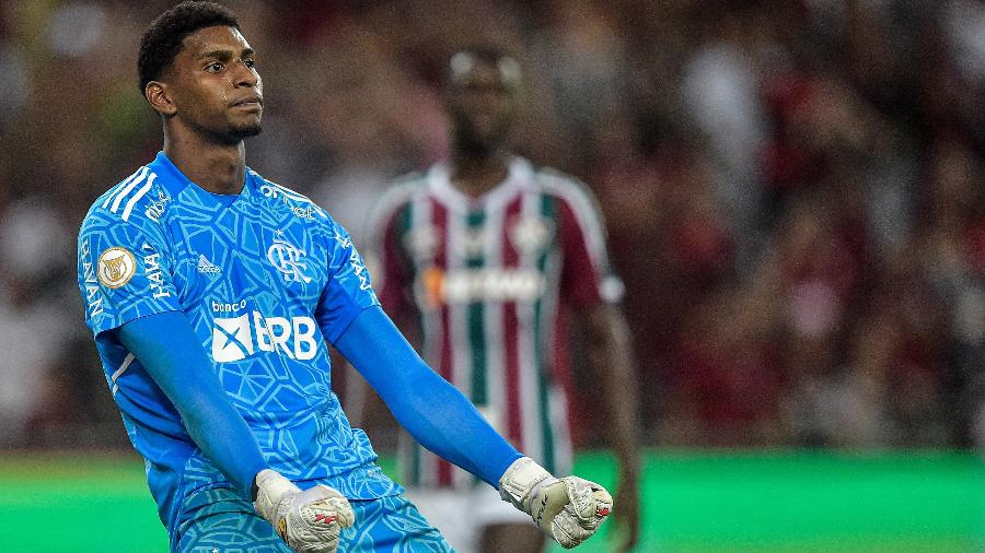 Flamengo: goleiro Santos é liberado da concentração da final da