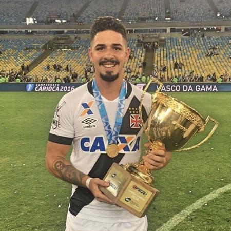 Kadu Fernandes chegou a fazer parte do elenco do Vasco campeão carioca em 2016, mas não atuou - Divulgação / Vasco