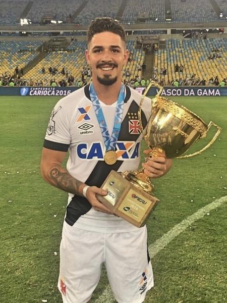 Kadu Fernandes chegou a fazer parte do elenco do Vasco campeão carioca em 2016, mas não atuou - Divulgação / Vasco