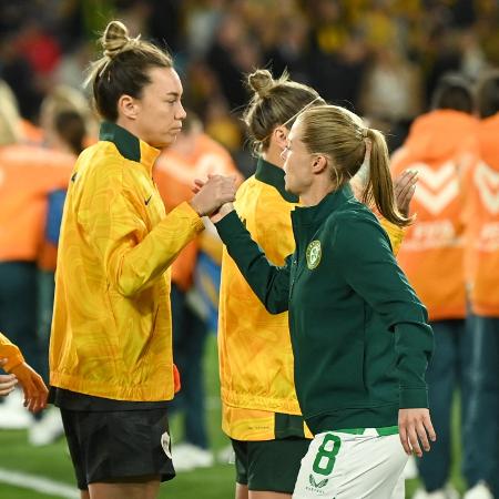 Ruesha Littlejohn, camisa 8 da seleção irlandesa, recusou-se a cumprimentar uma das jogadoras da Austrália antes do jogo da Copa feminina