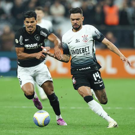 Danilo Barbosa e Raniele em Corinthians x Botafogo, pelo primeiro turno