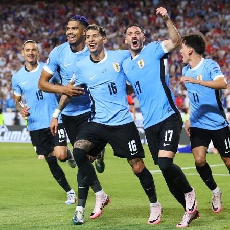 Mathías Olivera comemora gol marcado pelo Uruguai contra os EUA, pela Copa América - Michael Reaves/Getty Images