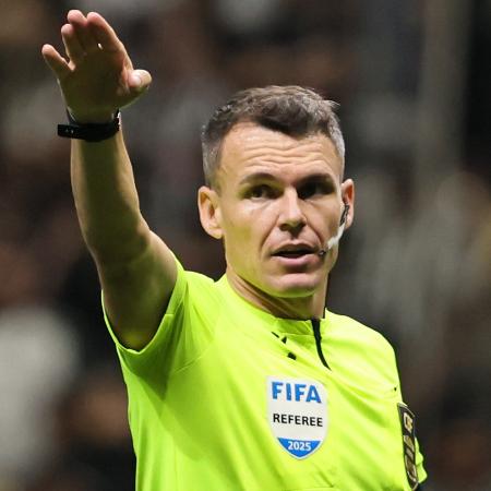 Paulo César Zanovelli foi o árbitro de Atlético-MG x Cruzeiro, duelo do Brasileirão