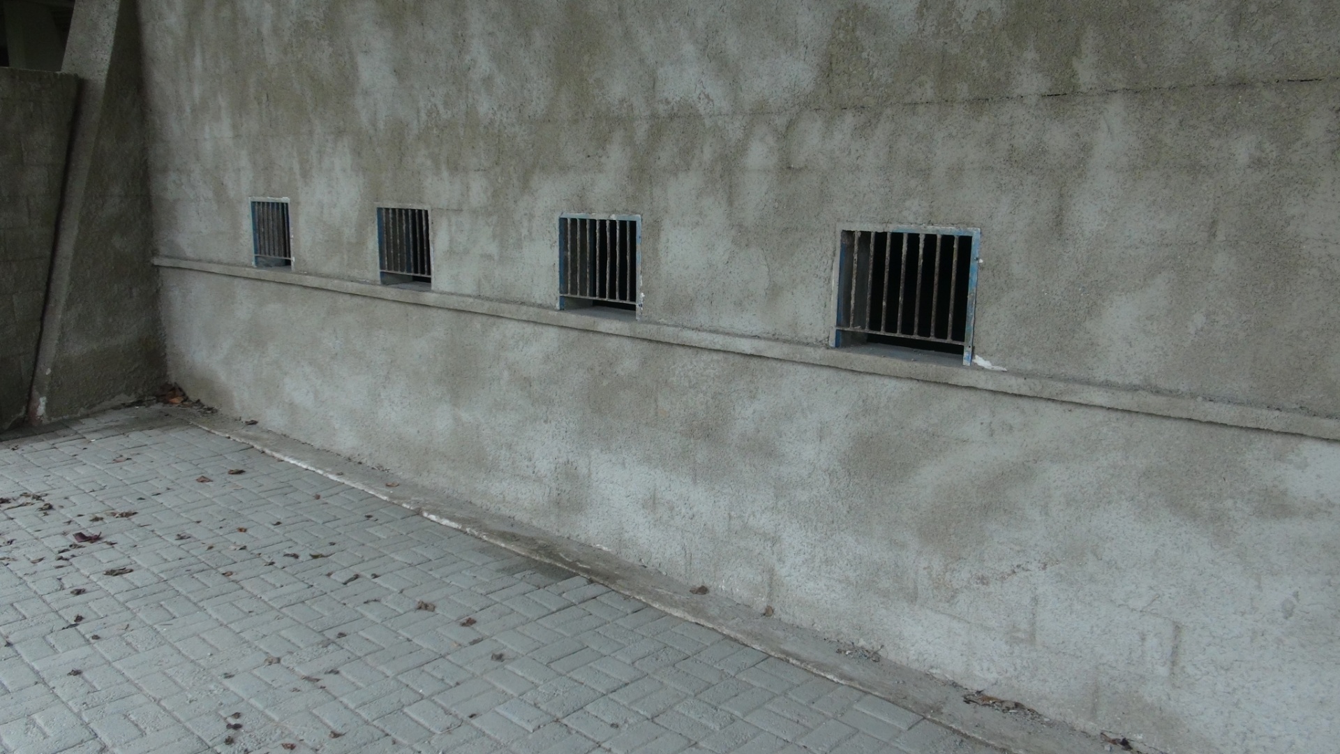 Bilheterias do Estádio Municipal do Guarujá, que está impedido de receber partidas oficiais - Samir Carvalho/UOL