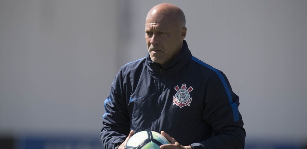 Ele é mentor de Cássio no Corinthians e também especialista na bola parada