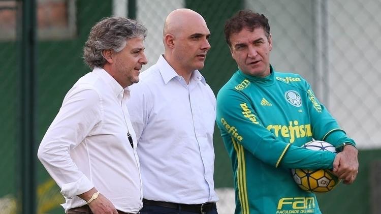 Paulo Nobre e Cuca conversam com Maurício Galiotte, cotado para assumir o Palmeiras após saída do atual presidente - Cesar Grego/Ag. Palmeiras - Cesar Grego/Ag. Palmeiras