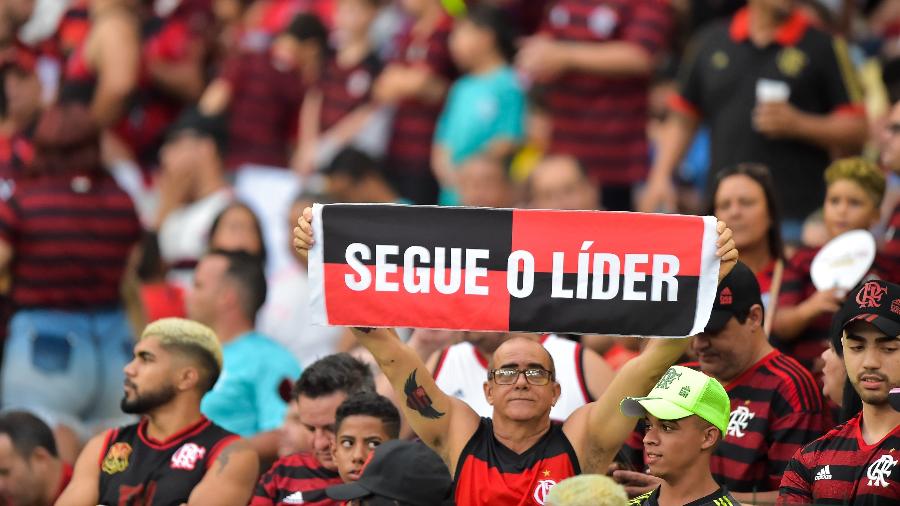 Torcedor do Flamengo gritou "É campeão" após a vitória contra o Bahia, no último domingo - Thiago Ribeiro/AGIF